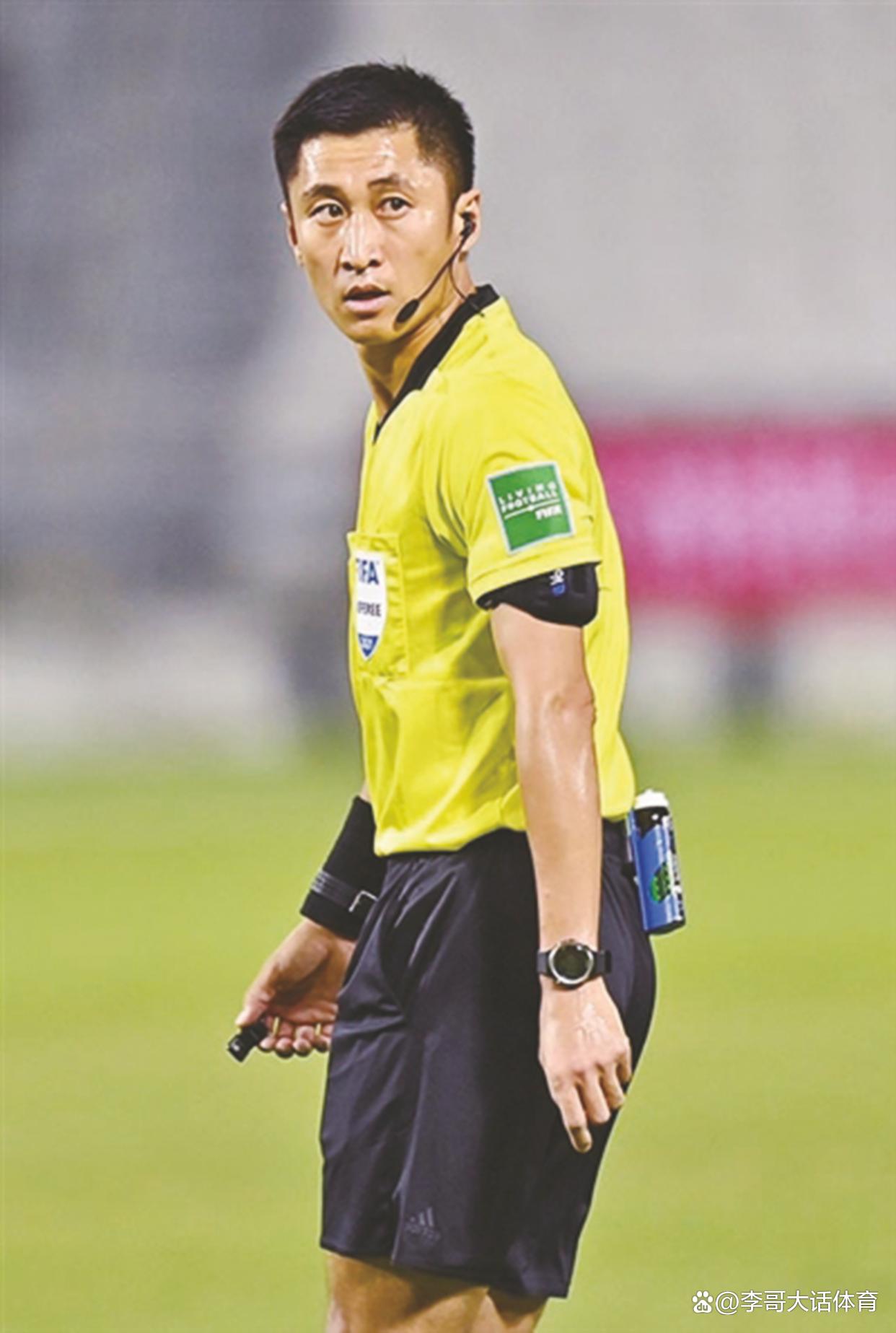 B体育平台:中超联赛裁判：接受监督，提升执法水平的简单介绍