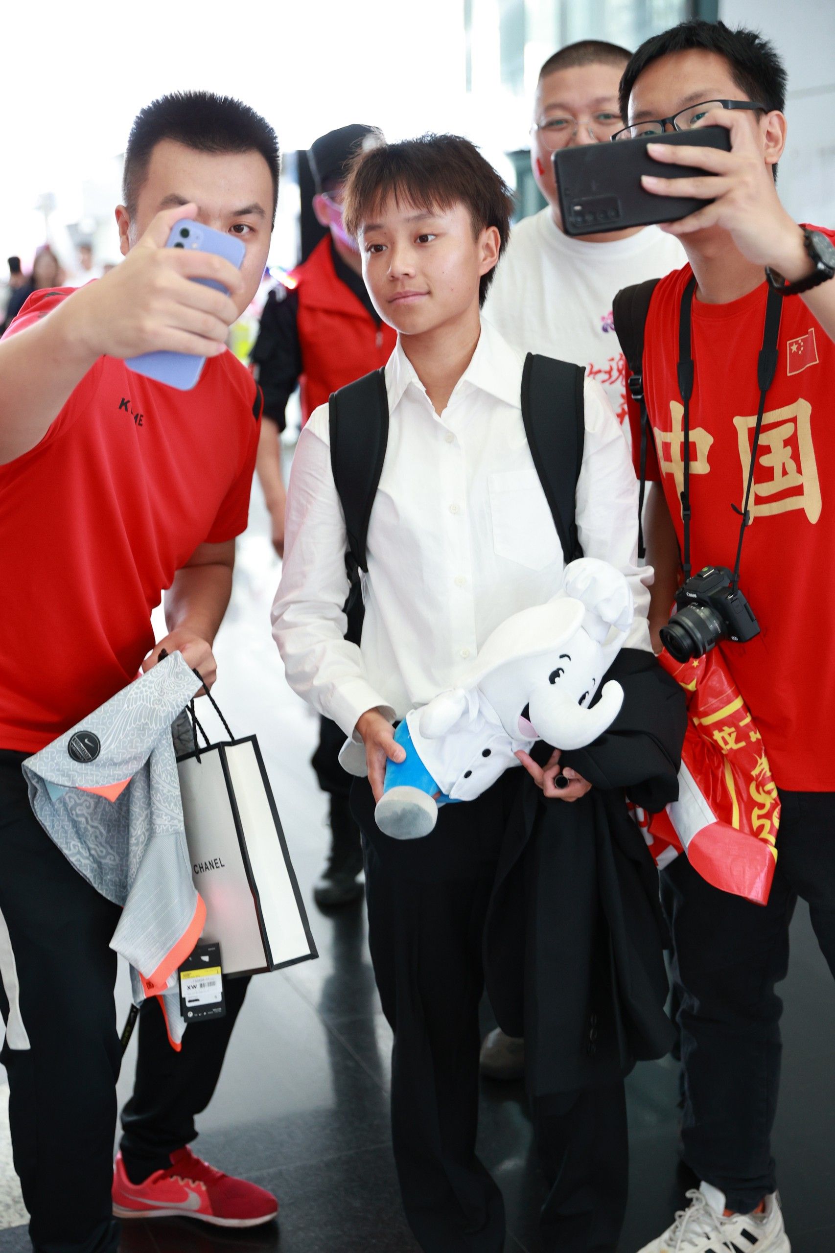 包含B体育平台:中国女足最强阵容“压力山大”，球迷：别紧张，输了也没关系！的词条