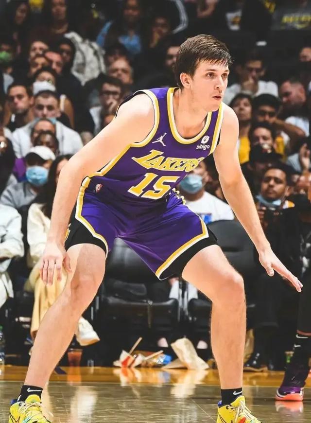 关于bsports体育：湖人队年轻球员：里夫斯能否继续进步，成为球队的重要一员？的信息